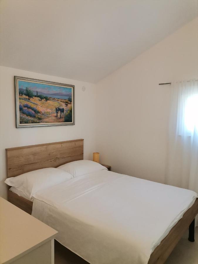 Holiday Batarelo Trogir Eksteriør billede